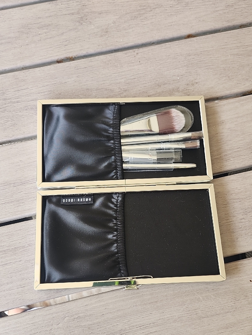 Bobbi Brown Black and Silver Travel Brush Kit Edition Limited